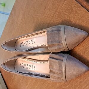 FLASH SALE Journey Collection  6.5 suade